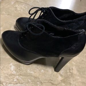 Jessica Simpson - Platform Bootie Heels